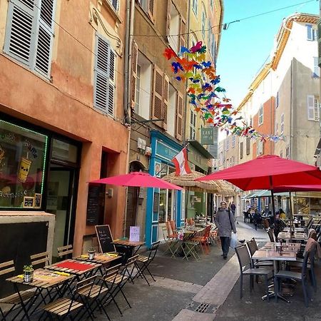 Akropole De Caroline, Central, Lumineux, Calme, Free Parking, Lift, 3 Beds Draguignan Buitenkant foto