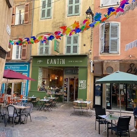Akropole De Caroline, Central, Lumineux, Calme, Free Parking, Lift, 3 Beds Draguignan Buitenkant foto