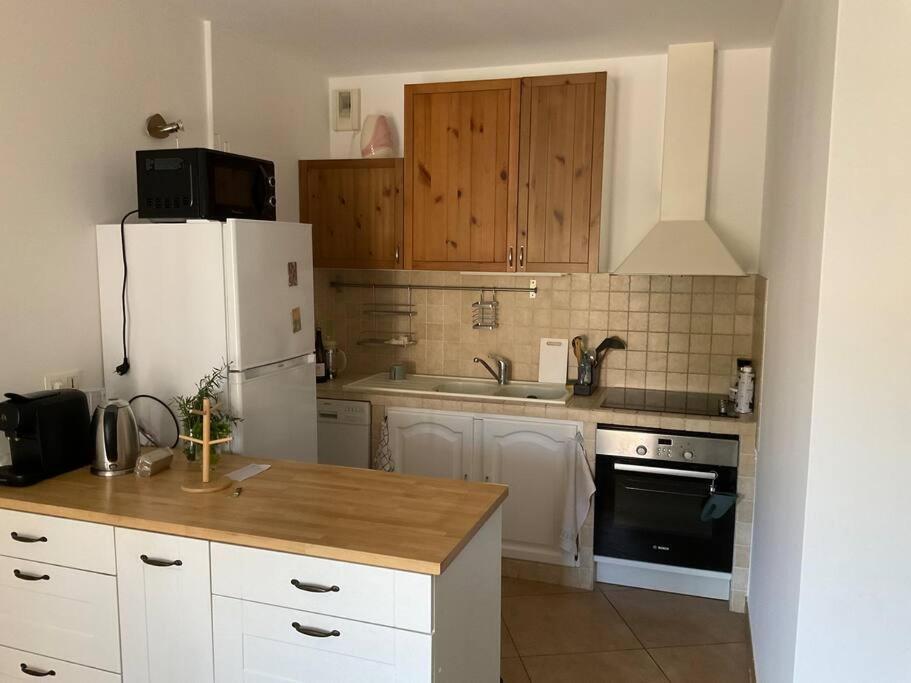 Akropole De Caroline, Central, Lumineux, Calme, Free Parking, Lift, 3 Beds Draguignan Buitenkant foto