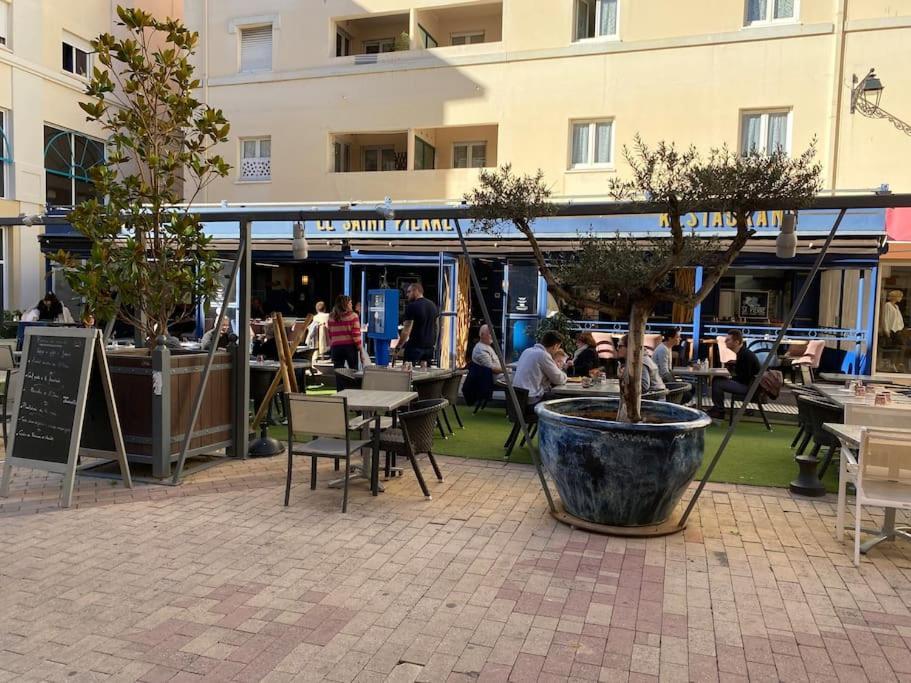 Akropole De Caroline, Central, Lumineux, Calme, Free Parking, Lift, 3 Beds Draguignan Buitenkant foto